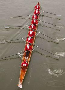 Santas Rowing